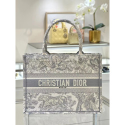 DIOR-女王-36CM