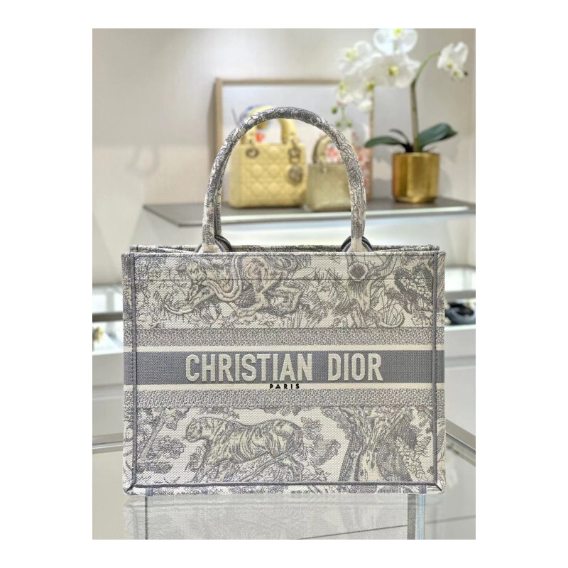 DIOR-女王-36CM