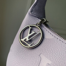 LOUISVUITTON