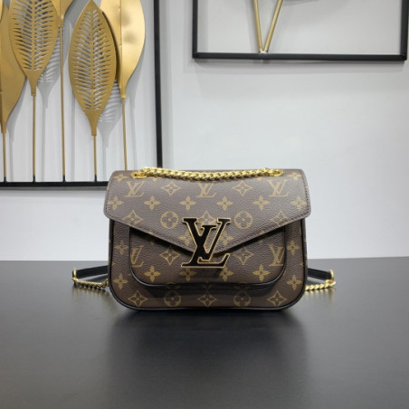 LOUISVUITTON