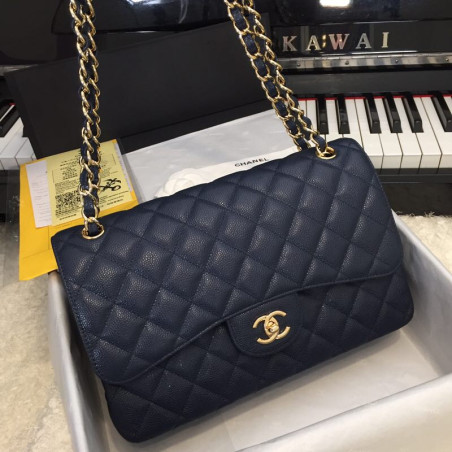 샤넬  클래식 점보 캐비어 플랩백 금장 Chanel Classic Flap Jumbo  Gold-Tone Metal  30CM