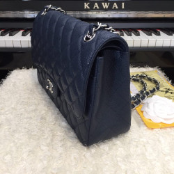 샤넬  클래식 점보 캐비어 플랩백 금장 Chanel Classic Flap Jumbo  Gold-Tone Metal  30CM