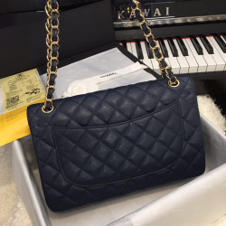 샤넬  클래식 점보 캐비어 플랩백 금장 Chanel Classic Flap Jumbo  Gold-Tone Metal  30CM