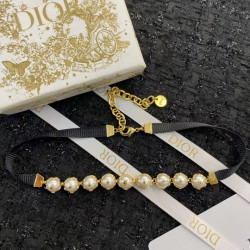 디올 목걸이 -DIOR NECKLACE