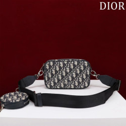 DIOR-大拇指 12CM X 19CM X 3.5CM