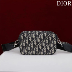 DIOR-大拇指 12CM X 19CM X 3.5CM