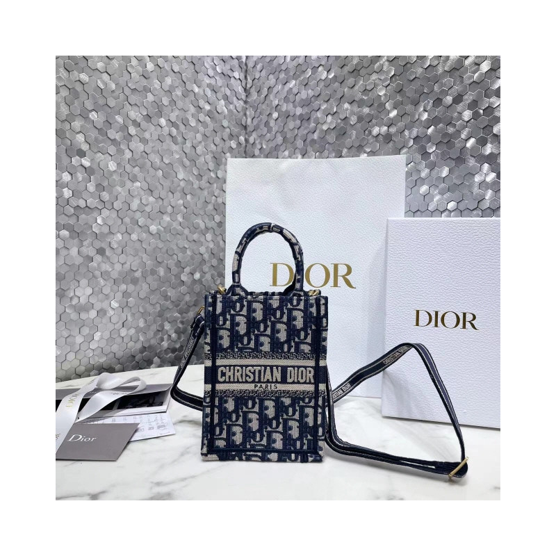 DIOR-喜洋洋 13.5CM X 5CM X 18CM