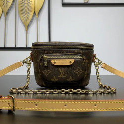 LOUISVUITTON 17CM X 12CM...