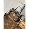 LOUISVUITTON 24CM X 16CM X 13CM