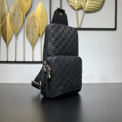 LOUISVUITTON 20CM X 31CM X 10CM