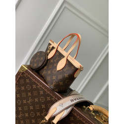 LOUISVUITTON 24CM X 14CM X9CM