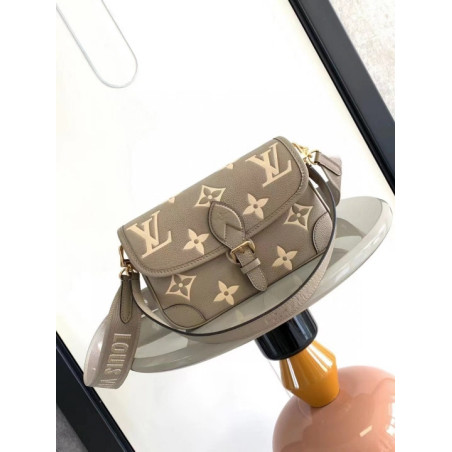 LOUISVUITTON