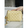 팬더샵 샤넬 클래식 미니 골드볼 플랩백 금장 Chanel MINI Classic Flap BAG  Lambskin and Gold-Tone Metal 13CM X 18CM X 7CM