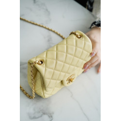 팬더샵 샤넬 클래식 미니 골드볼 플랩백 금장 Chanel MINI Classic Flap BAG  Lambskin and Gold-Tone Metal 13CM X 18CM X 7CM