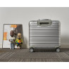 RIMOWA 16인치