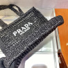 프라다(PRADA) 뜨개가방 라피아 크로셰 토트백 숄더백 네트백 블랙 1BG393 1BG444 36CM X 38CM X3CM