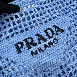 프라다(PRADA) 뜨개가방 라피아 크로셰 토트백 숄더백 네트백 라이트블루 1BG393 1BG444 36CM X 38CM X3CM