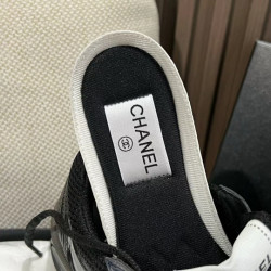 샤넬 크루즈 스니커즈 Chanel Sneakers -IU