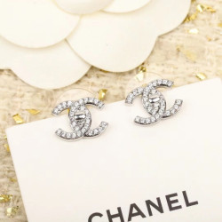 샤넬 귀걸이 MOMO -CHANEL EARRING