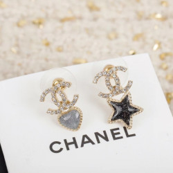 샤넬 귀걸이 MOMO -CHANEL EARRING