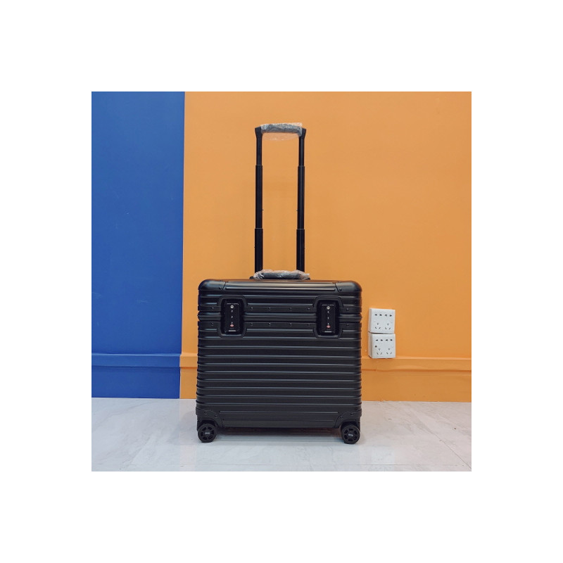 RIMOWA