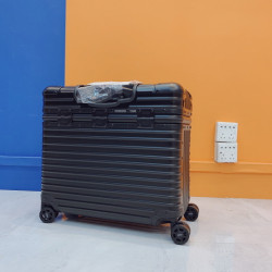 RIMOWA