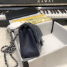 샤넬  클래식 뉴미니 램스킨 플랩백 은장 Chanel NEWMINI Classic Flap BAG Lambskin and Silver Metal  20CM