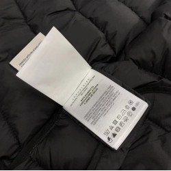 Moncler BATZ(몽클레어 바츠)  바람막이패딩