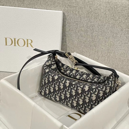 DIOR-女王 22CM X 13CM X 9.5CM