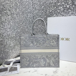 DIOR-喜洋洋  36CM