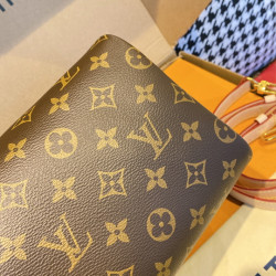 LOUISVUITTON 25CM