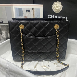 CHANEL 28CM X 24CM X 10CM