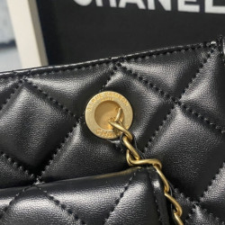 CHANEL 28CM X 24CM X 10CM