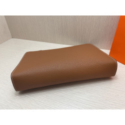 HERMES 28CM X 21CM X 4CM