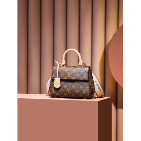 LOUISVUITTON 20CM