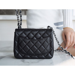 팬더샵 샤넬 클래식 미니 플랩백 CHANEL MINI FLAP BAG A35200 17CM