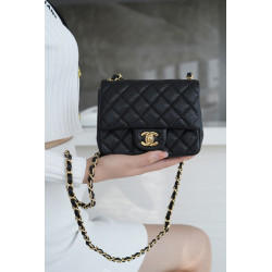 팬더샵 샤넬 클래식 미니 플랩백 CHANEL MINI FLAP BAG A35200 17CM