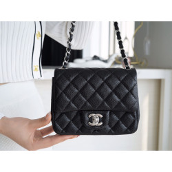 팬더샵 샤넬 클래식 미니 플랩백 CHANEL MINI FLAP BAG A35200 17CM