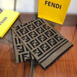 펜디 머플러 -FENDI MUFFLER