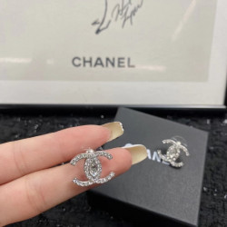 샤넬 귀걸이 MOMO -CHANEL EARRING