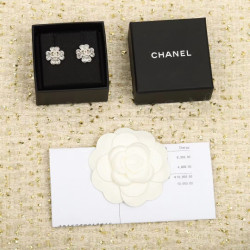 샤넬 귀걸이 MOMO -CHANEL EARRING