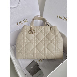 DIOR-一米 23CM