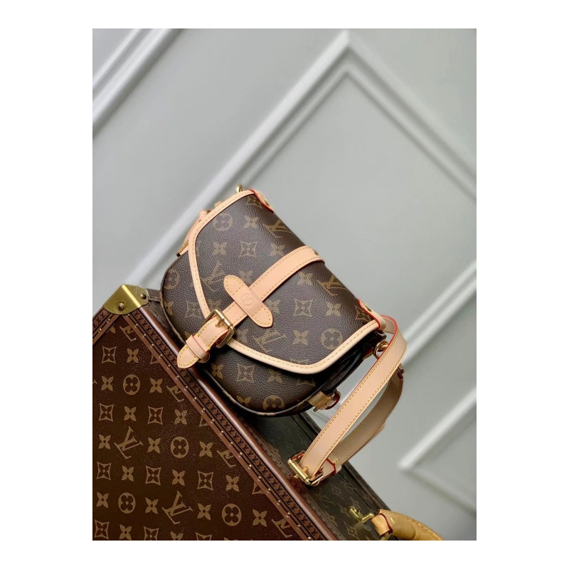 LOUISVUITTON 20CM X 16CM X 7CM