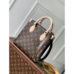 LOUISVUITTON 21.5CM X 22CM...