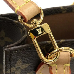 LOUISVUITTON-女王 14CM X 17CM