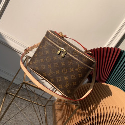 LOUISVUITTON