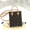 LOUISVUITTON-女王 14CM X 17CM