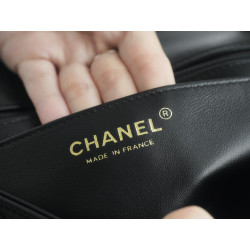 팬더샵 샤넬 뉴미니 클래식백 -CHANEL-BAG-NEWMINI-CLASSICFLAP-CHANELHANDBAG 20CM