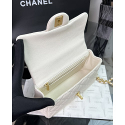 CHANEL 20CM