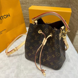 LOUISVUITTON-女王 20CM X 20CM X 13CM